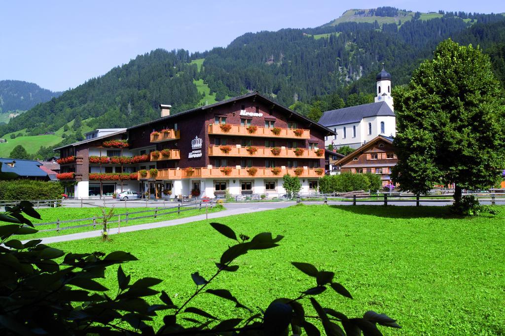 Sporthotel Krone Schoppernau Exterior photo